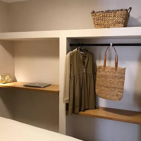 Semesterbostad Petra Stonehouse Near The Port Panormos (Skopelos)