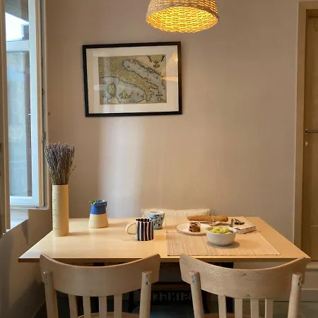 Semesterbostad Petra Stonehouse Near The Port *